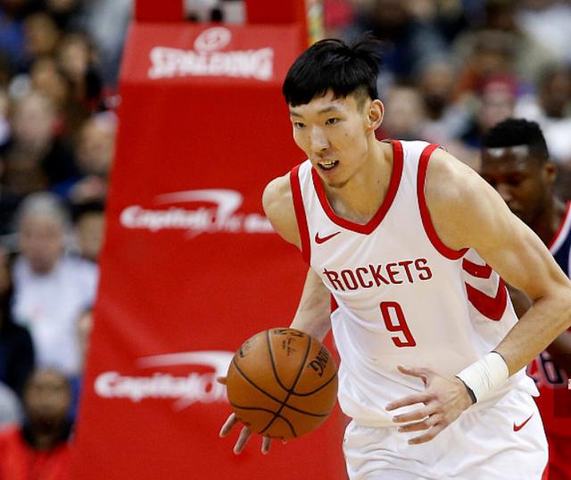 战术精彩:北京队在快攻和外围投篮上展现高水平! 战术精彩:北京队在快攻和外围投篮上展现高水平!