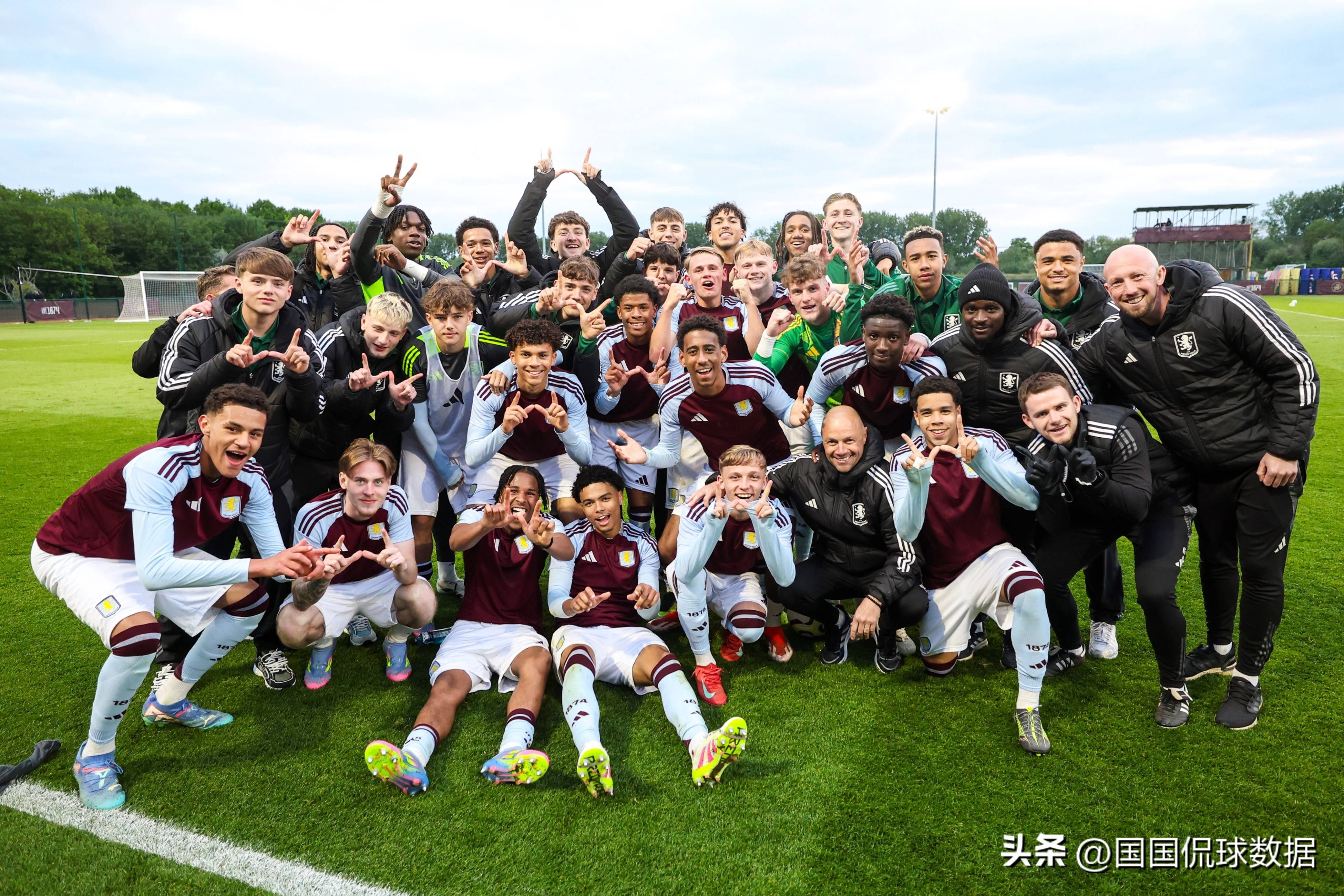 KAIYUNAPP-英超球队争夺欧冠资格激烈展开